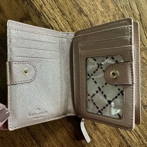 Kate Spade Crosshatch Leather Zipper Wallet